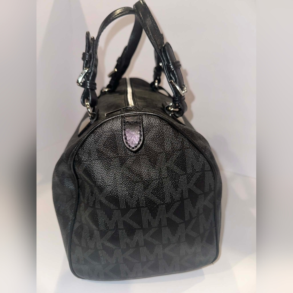 Michael Kors Grayson Satchel - Picture 4 of 8